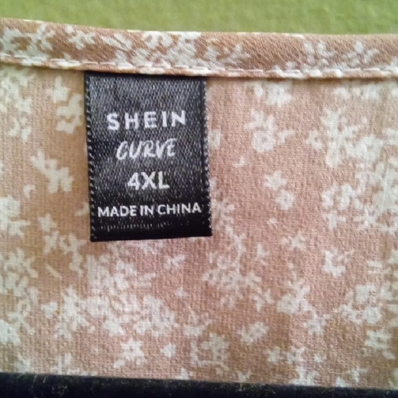 Womans 4X SHEIN Cream And White Tie Front Ruffled Blouse Short Sleeve - Picture 2 of 5